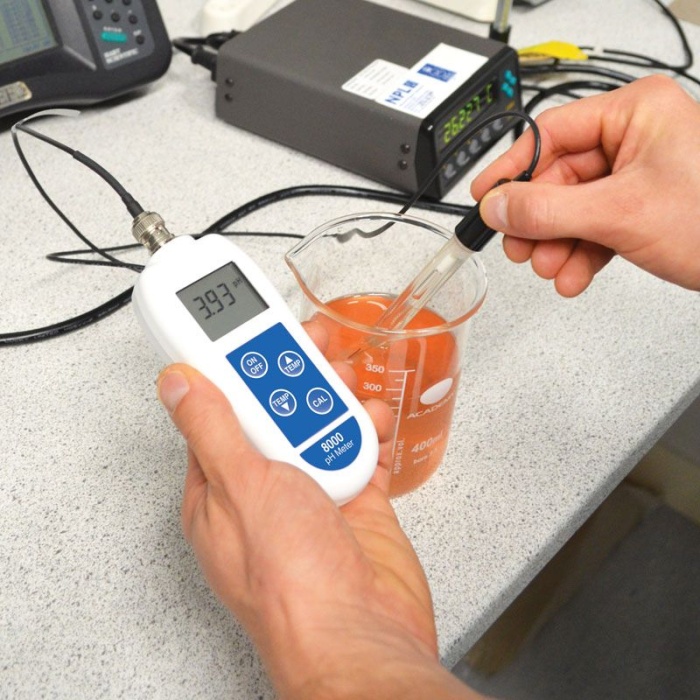 8000 Ph Meter with interchangeable electrode