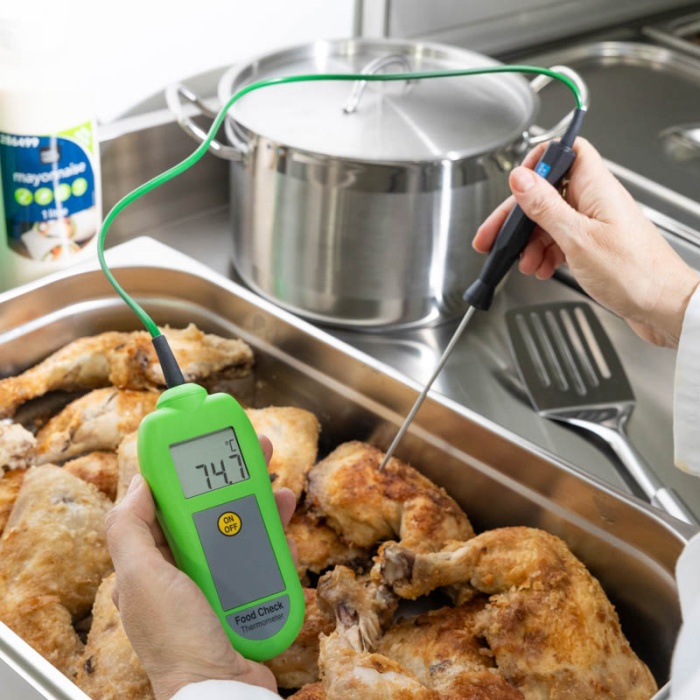 ETI 221-048 Food & Catering Thermometer with Penetration Probe