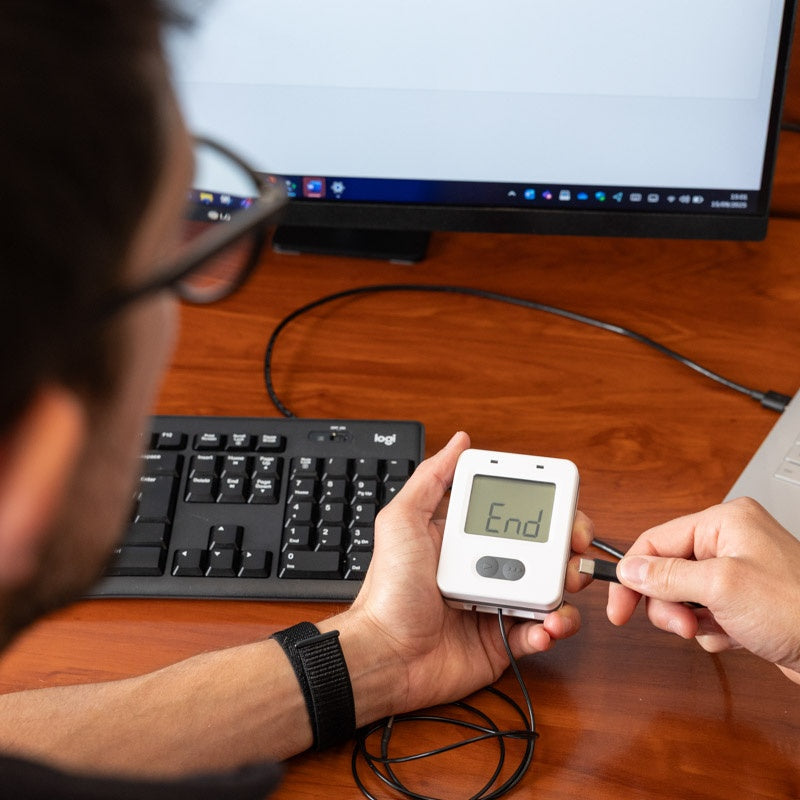 ThermaData® Thermistor Loggers | Probe or Room Sensor with external sensor