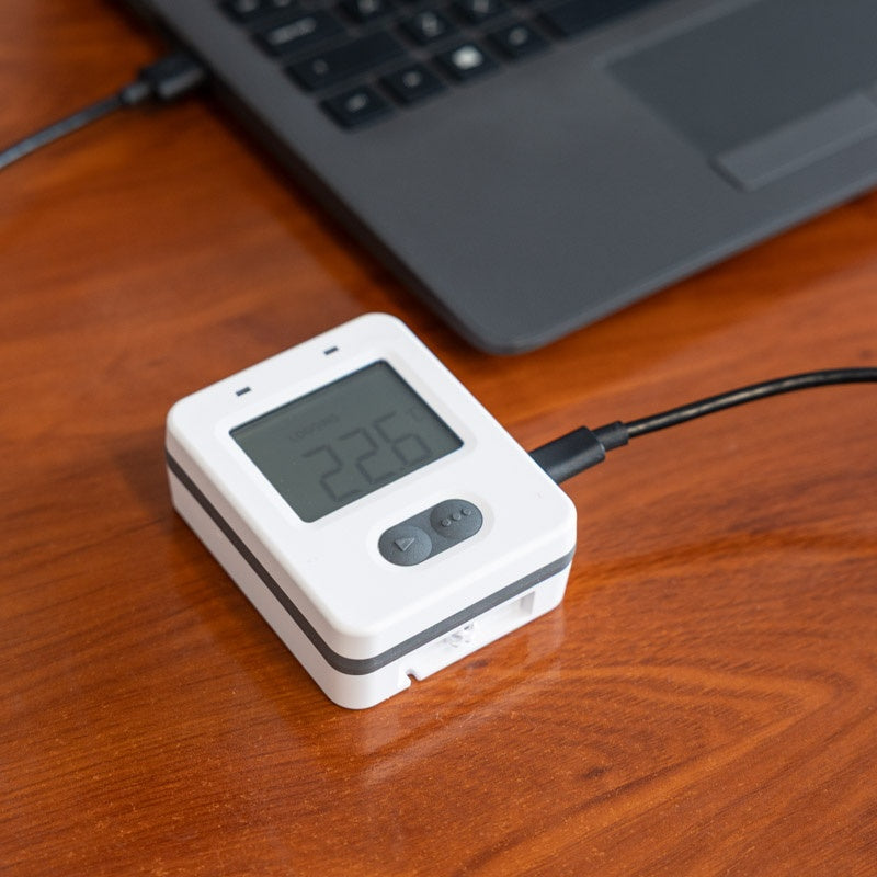 ThermaData® Thermistor Loggers | Probe or Room Sensor with internal sensor